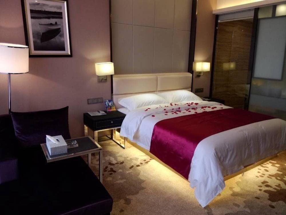 Chengdu Hello Hotel CTU エクステリア 写真